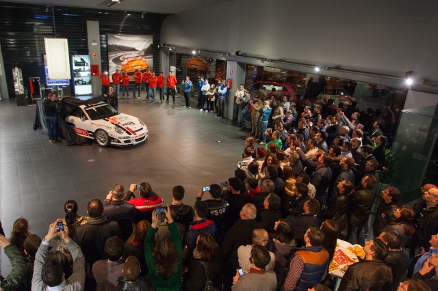 004 presentacion ares racing 13